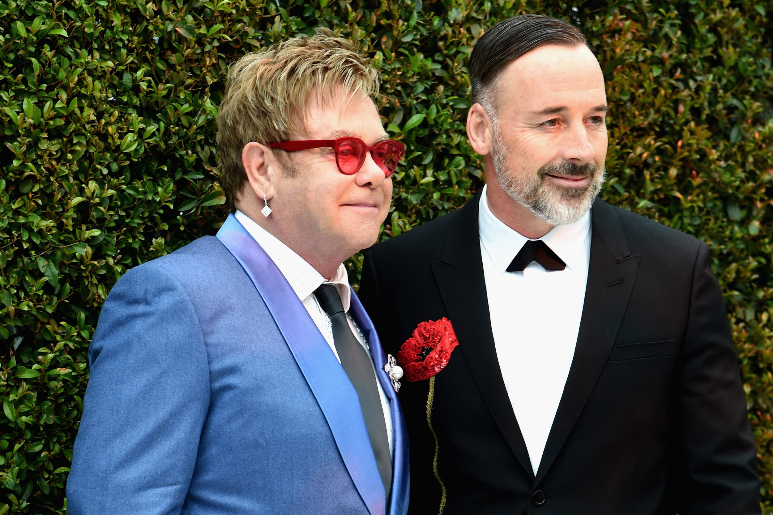 Dolce Gabbana Elton John e a polêmica sobre filhos de casais gays FFW
