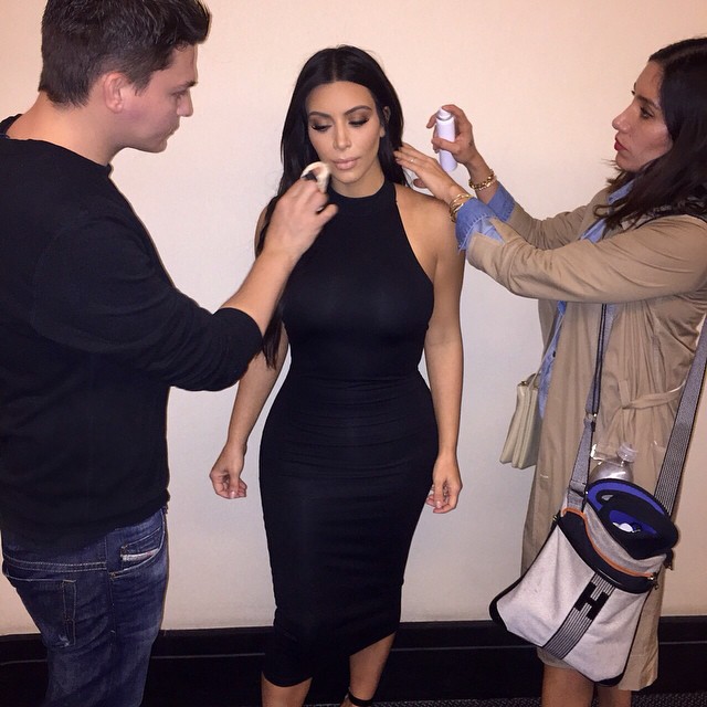 Kim-Kardashian-West-para-CEA-colecao-assinada-dia-dos-namorados-instagram-cea