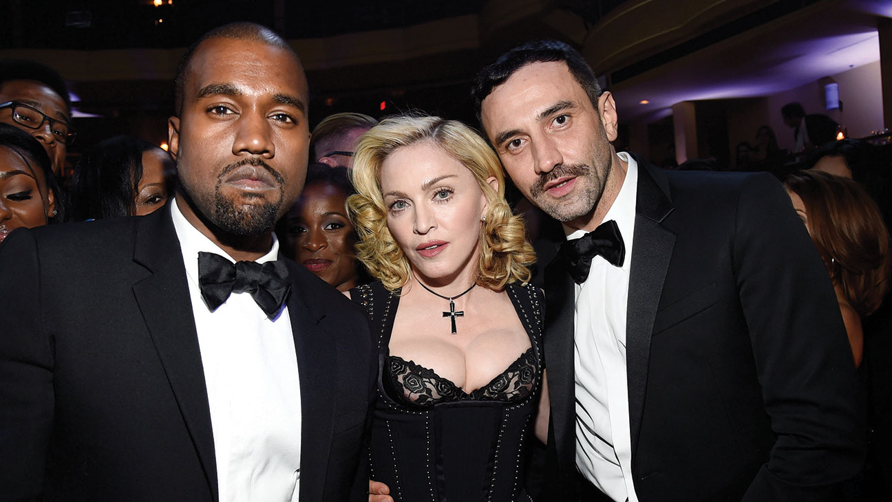 NKanye West e Madonna com Riccardo Tisci, da Givenchy ©Reprodução WireImage