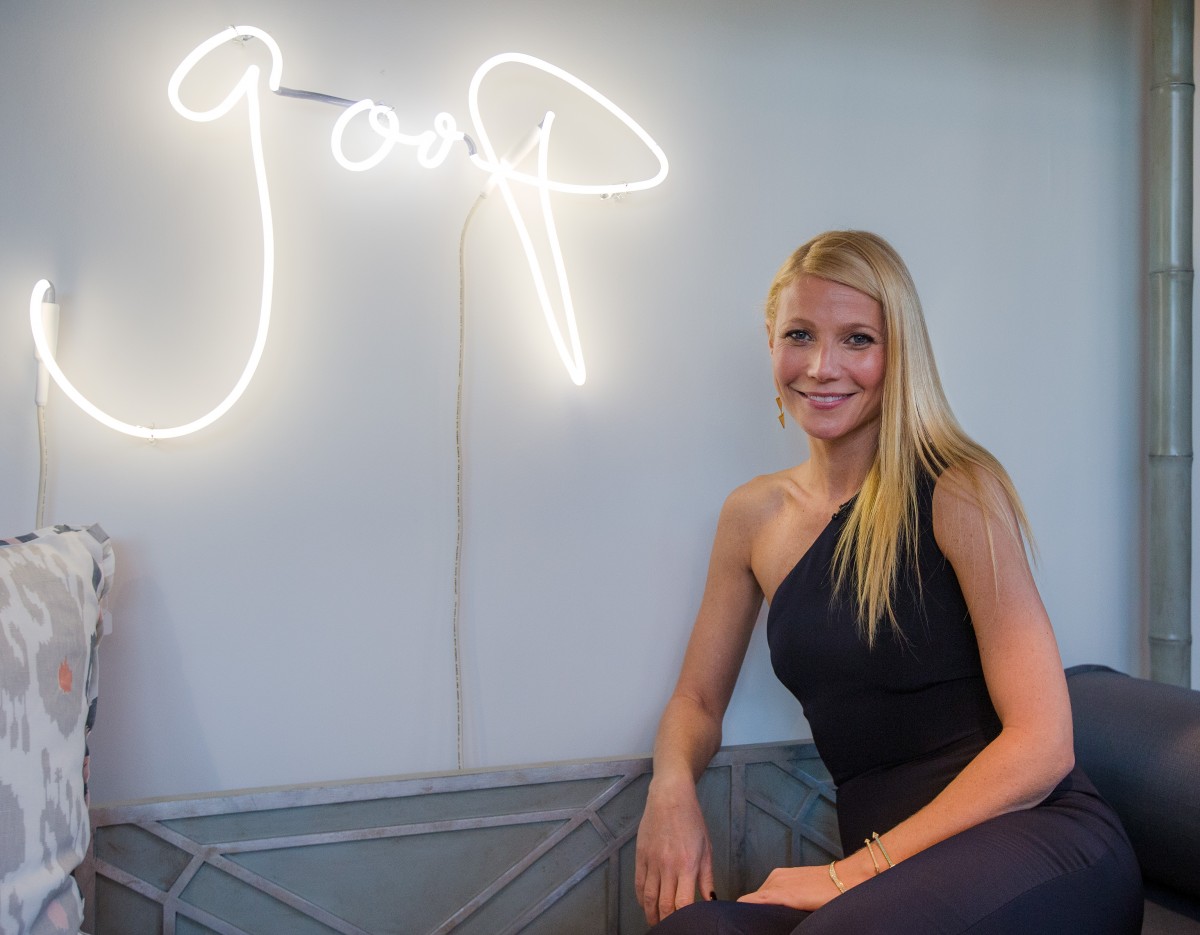 Gwyneth Paltrow e sua "Goop" que promove o bazar anual de celebridades ©Reprodução