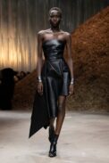 00001-alexander-mcqueen-fall-2022-ready-to-wear-credit-brand-1.jpeg