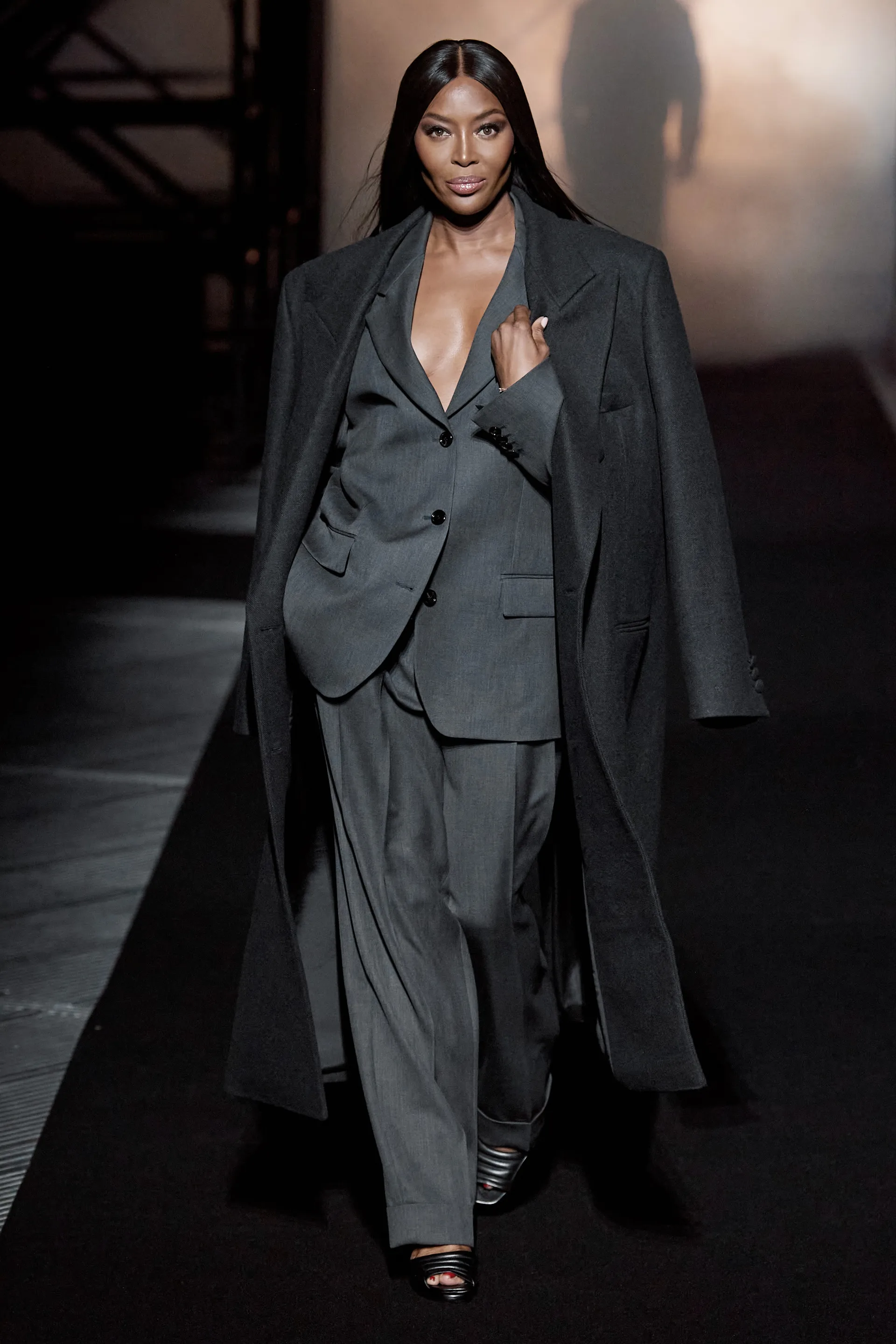 00001-boss-fall-2022-ready-to-wear-credit-gorunway
