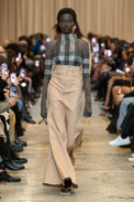 00001-burberry-spring-2023-ready-to-wear-credit-brand