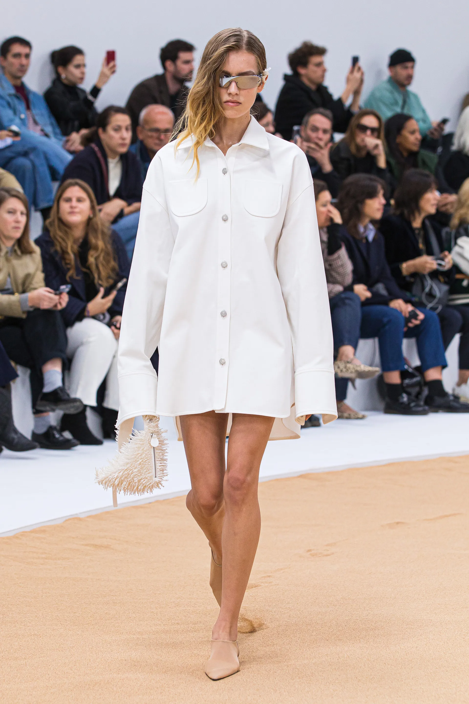 00001-courreges-spring-2023-ready-to-wear-credit-brand