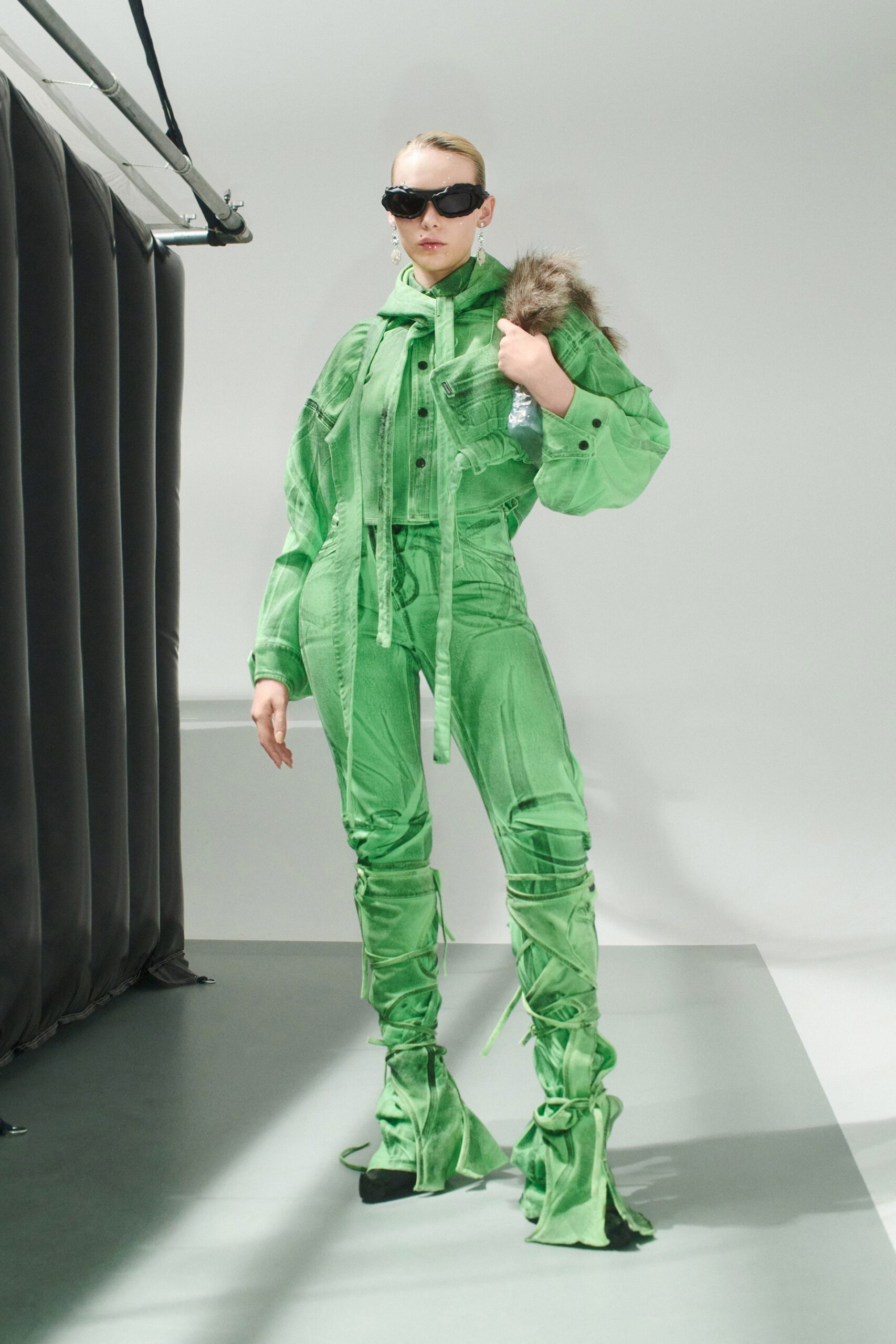 00001-ottolinger-fall-2022-ready-to-wear-paris-credit-mark-peckmezian-1.jpg