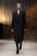 00002-alexander-mcqueen-fall-2022-ready-to-wear-credit-brand-1.jpeg