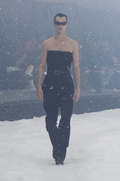 00002-balenciaga-fall-2022-ready-to-wear-paris-credit-brand-1.jpg