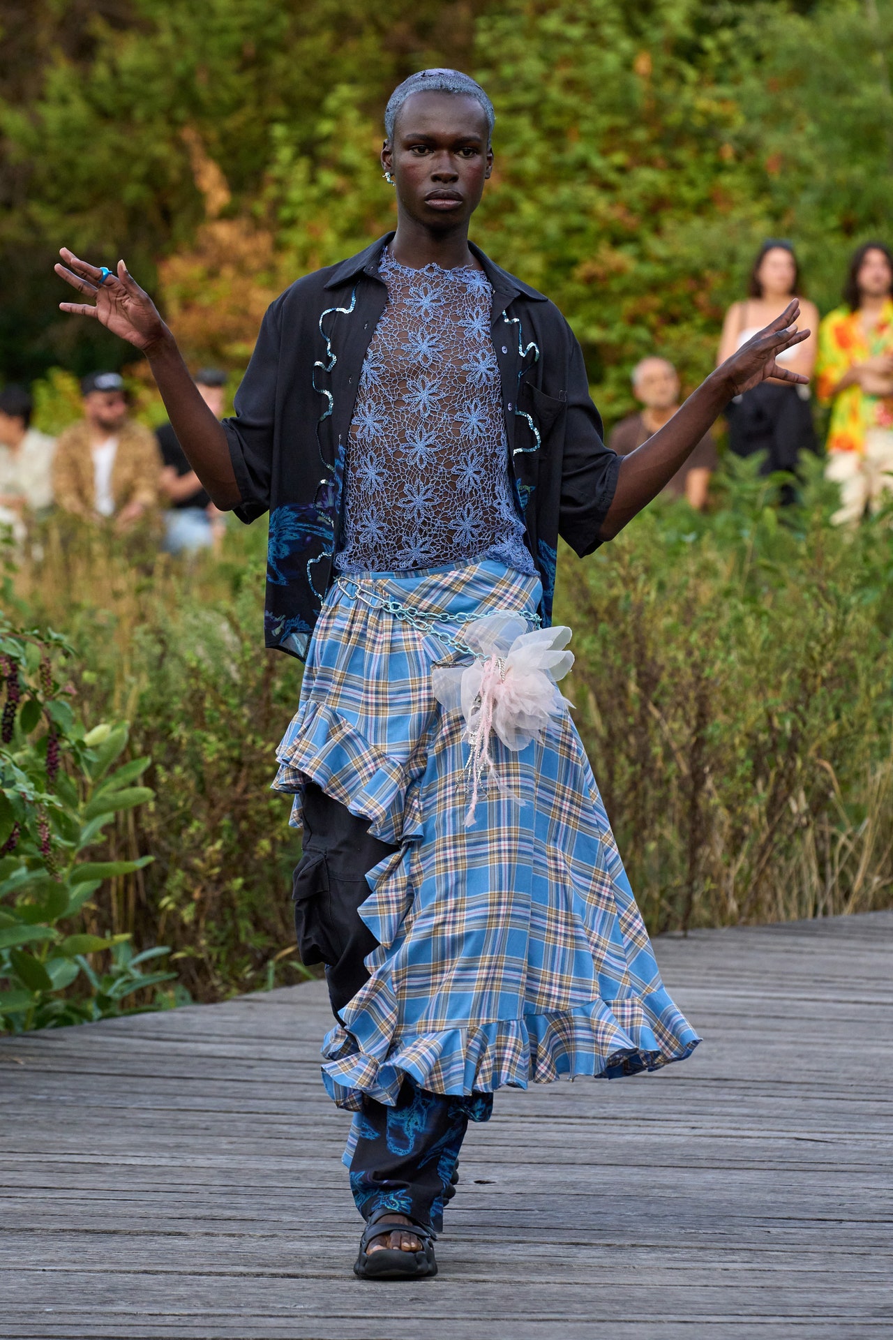 00002-collina-strada-spring-2023-ready-to-wear-credit-gorunway