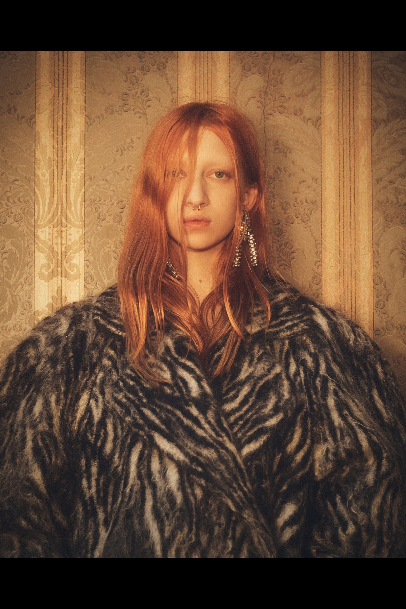 00002-dries-van-noten-fall-2022-ready-to-wear-paris-credit-casper-sejersen-1.jpg