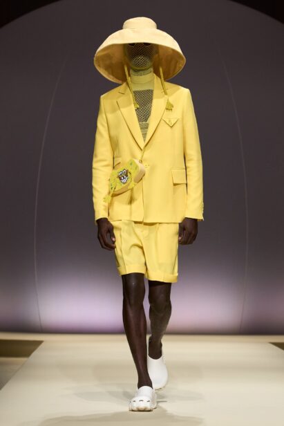 00002-gcds-spring-2023-ready-to-wear-credit-gorunway