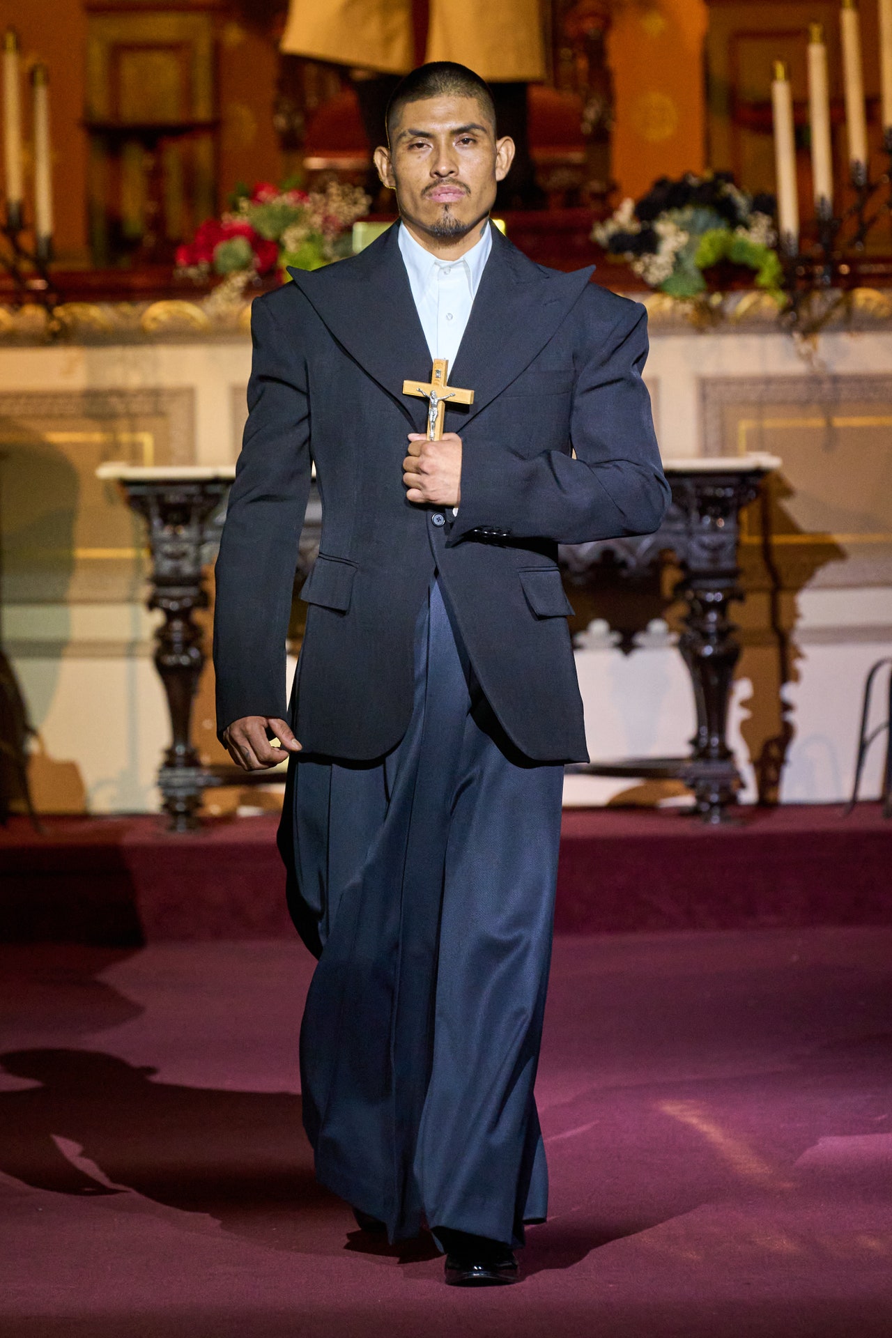 00002-willy-chavarria-spring-2023-menswear-credit-gorunway