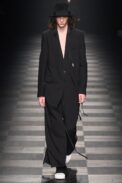 00003-ann-demeulemeester-fall-2022-ready-to-wear-paris-credit-filippo-fior-gorunway-1.jpeg