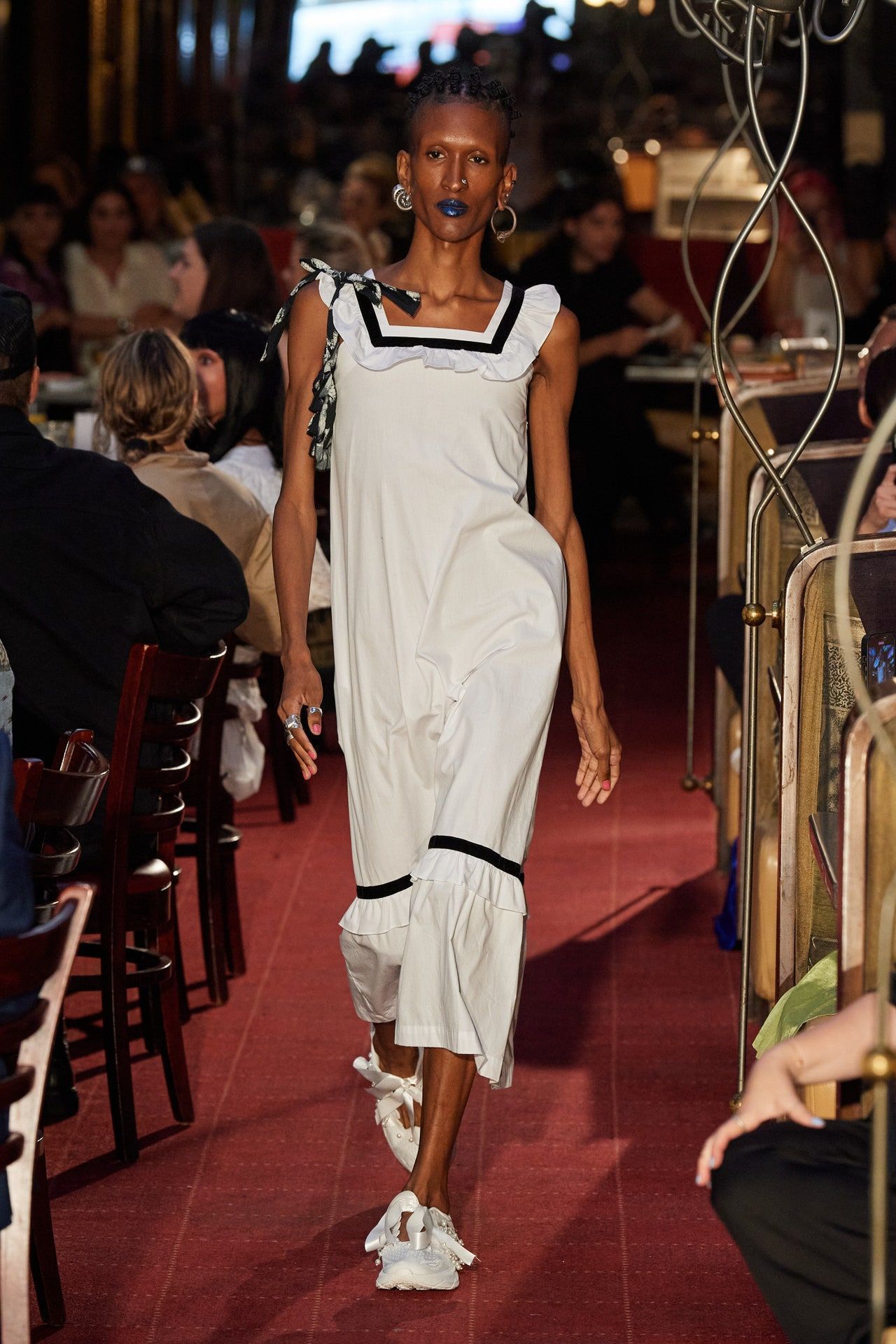 00003-batsheva-spring-2023-ready-to-wear-credit-gorunway