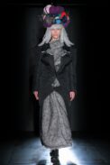 00003-comme-des-garcons-fall-2022-ready-to-wear-tokyo-credit-brand-1.jpeg