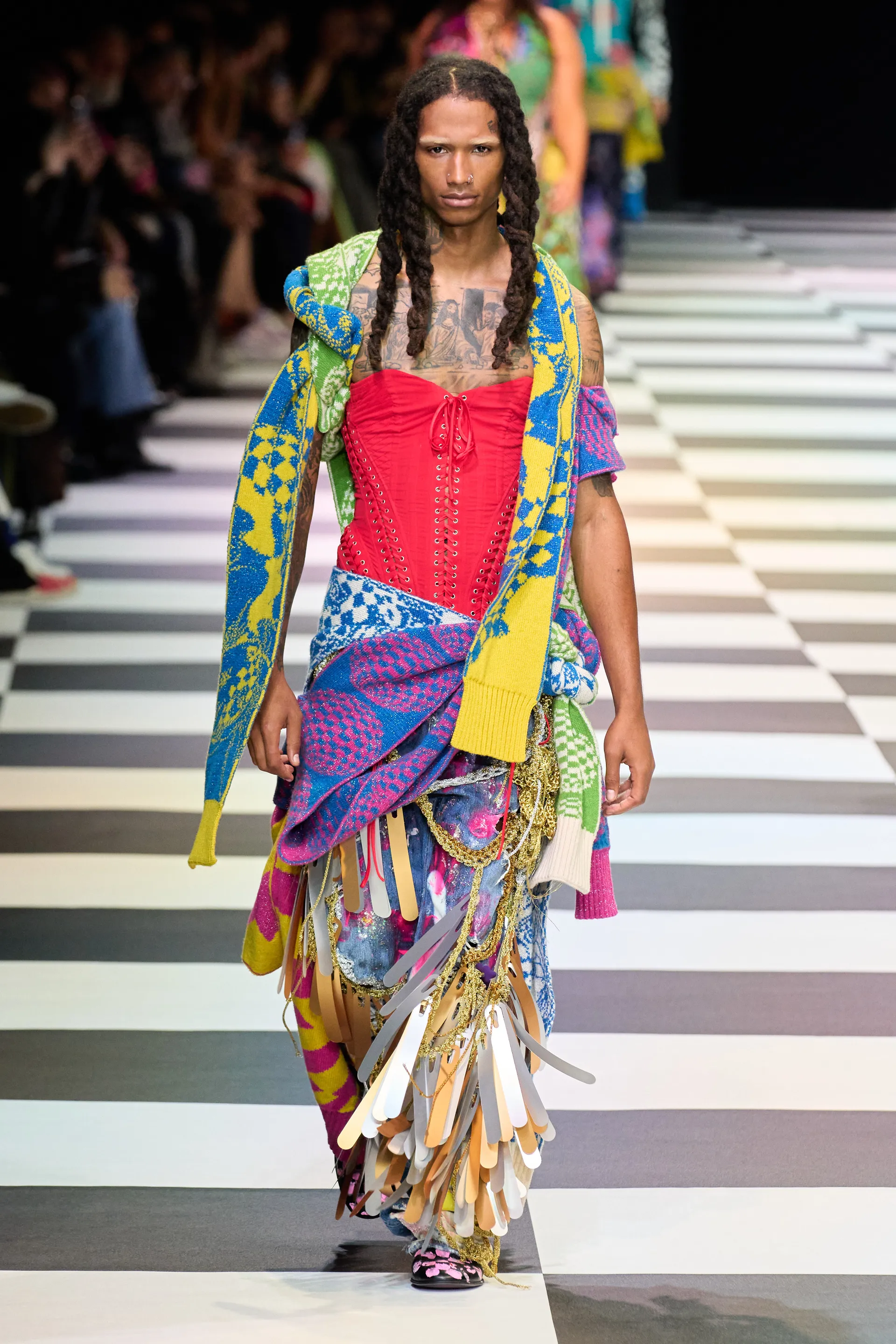 00003-matty-bovan-spring-2023-ready-to-wear-credit-gorunway