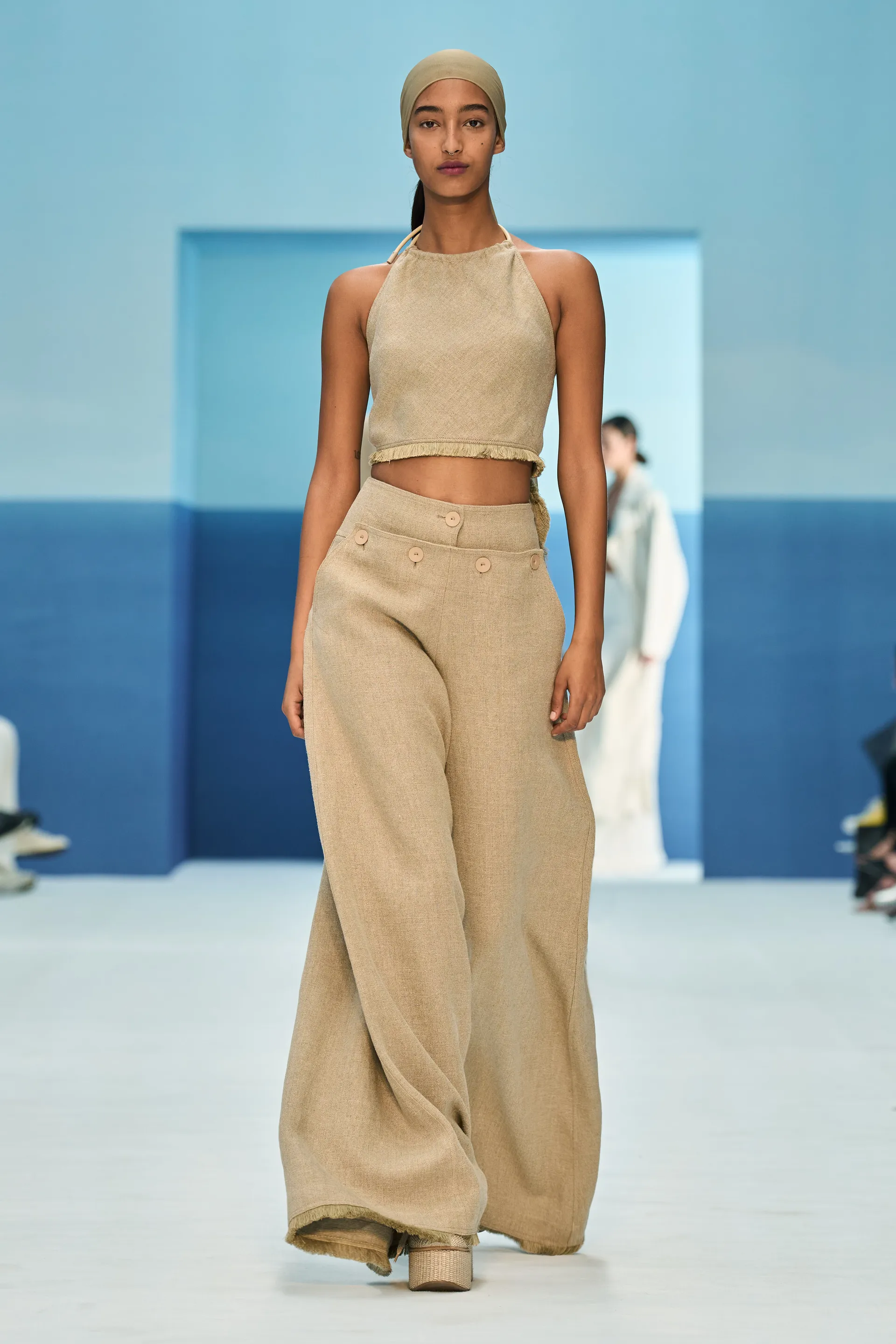 00003-max-mara-spring-2023-ready-to-wear-credit-gorunway
