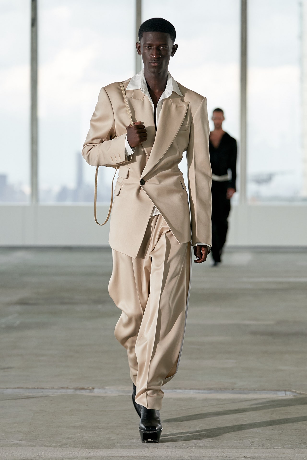 00003-peter-do-spring-2023-ready-to-wear-credit-gorunway