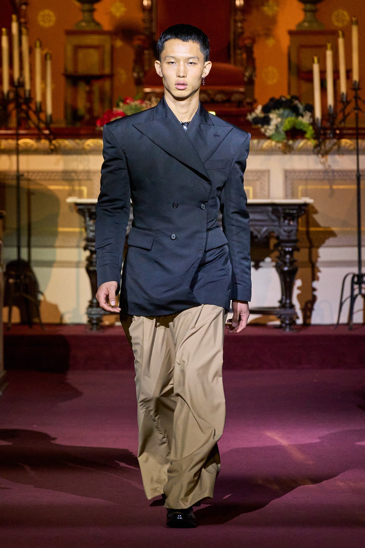 00003-willy-chavarria-spring-2023-menswear-credit-gorunway