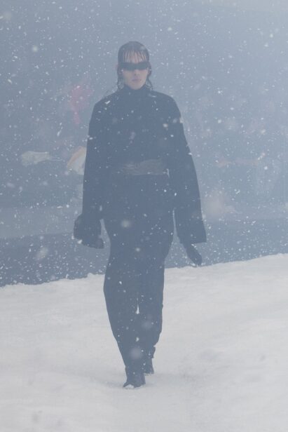 00004-balenciaga-fall-2022-ready-to-wear-paris-credit-brand-1.jpg