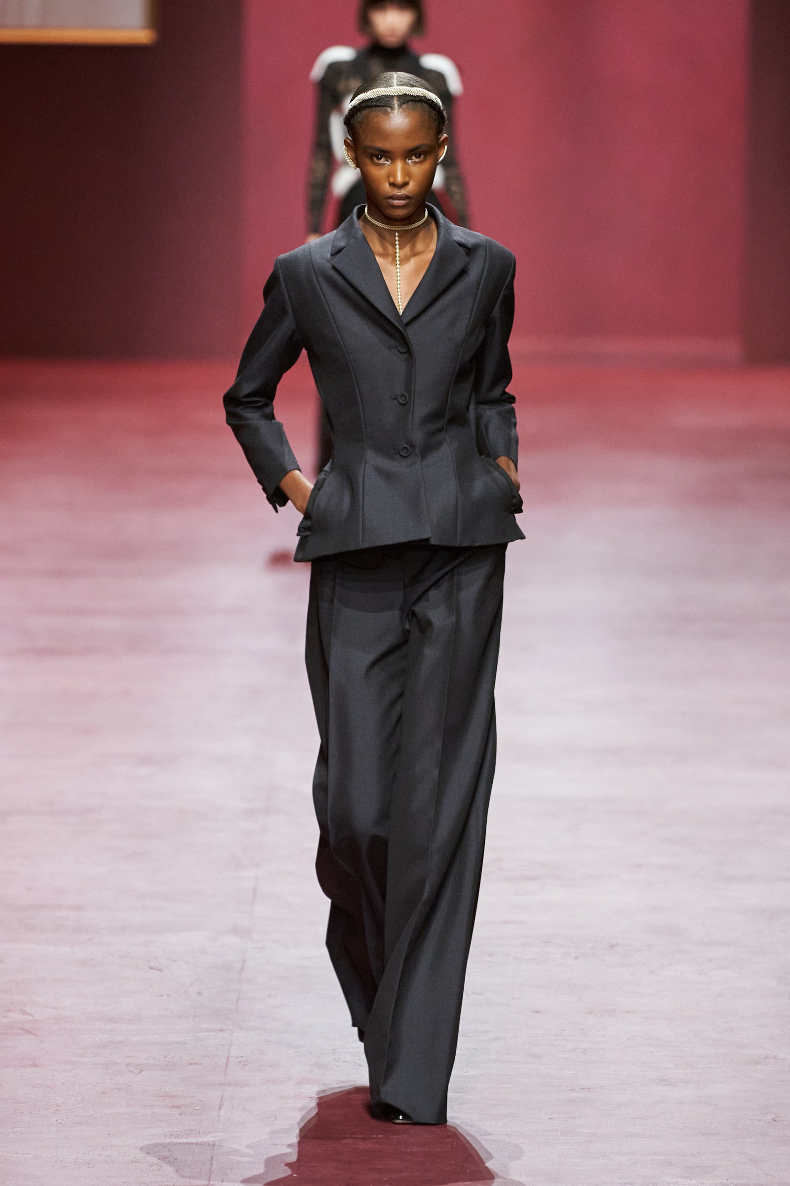 00004-christian-dior-fall-2022-ready-to-wear-paris-credit-gorunway-1.jpeg