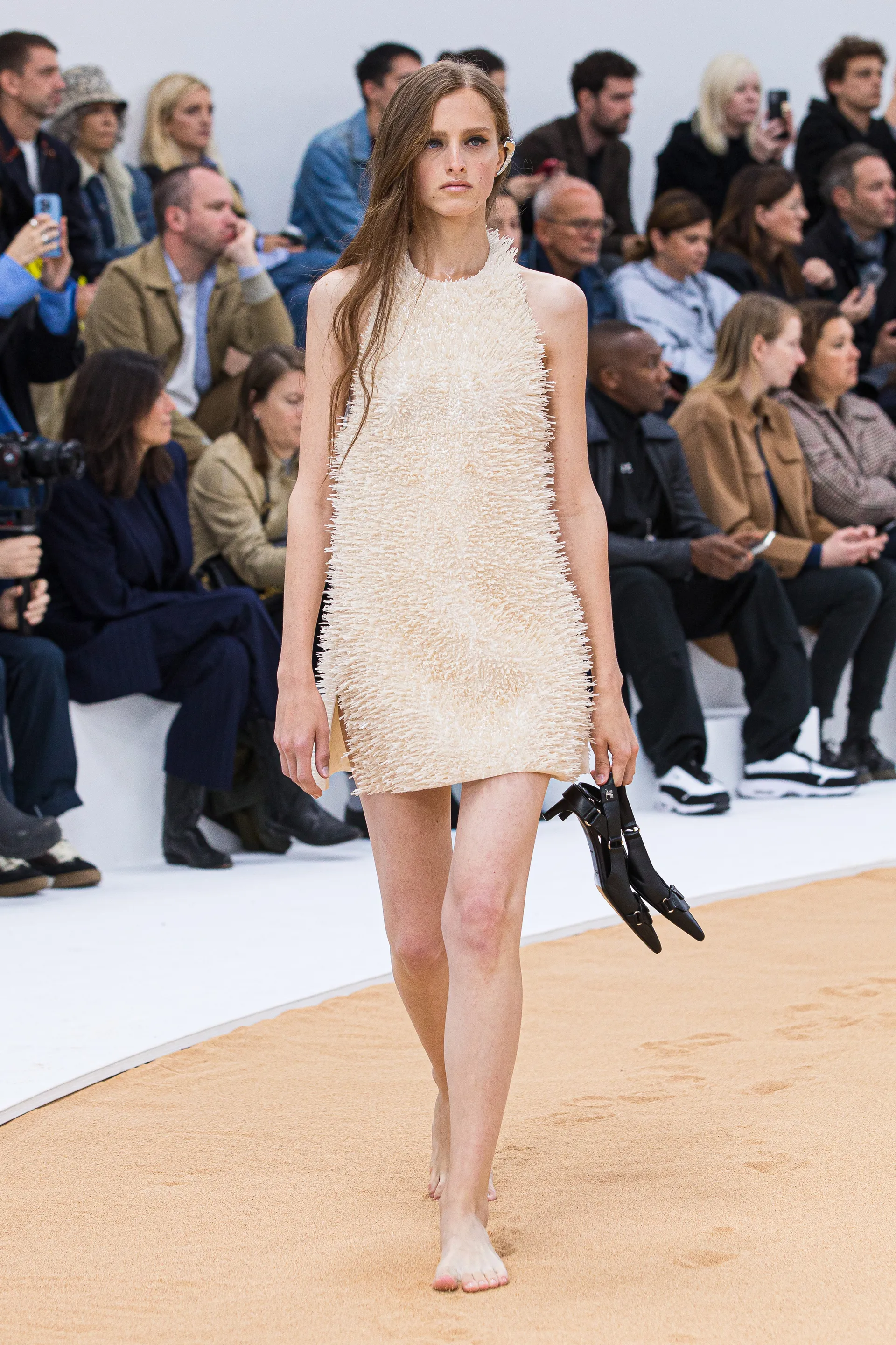 00004-courreges-spring-2023-ready-to-wear-credit-brand