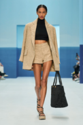 00004-max-mara-spring-2023-ready-to-wear-credit-gorunway