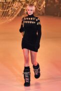 00004-off-white-fall-2022-ready-to-wear-paris-credit-gorunway-1.jpeg