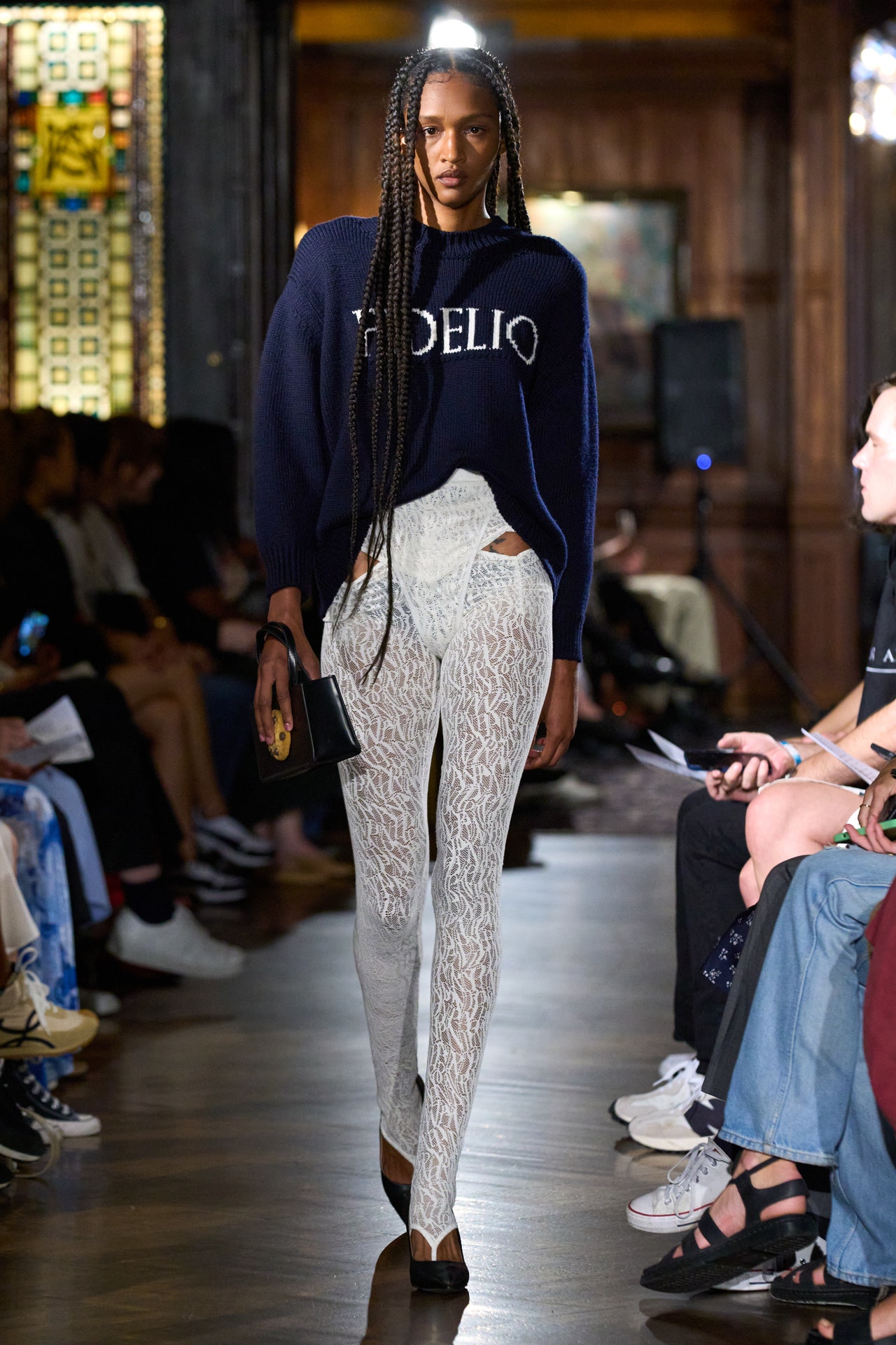 00004-puppets-and-puppets-spring-2023-ready-to-wear-credit-gorunway