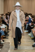 00005-burberry-spring-2023-ready-to-wear-credit-brand