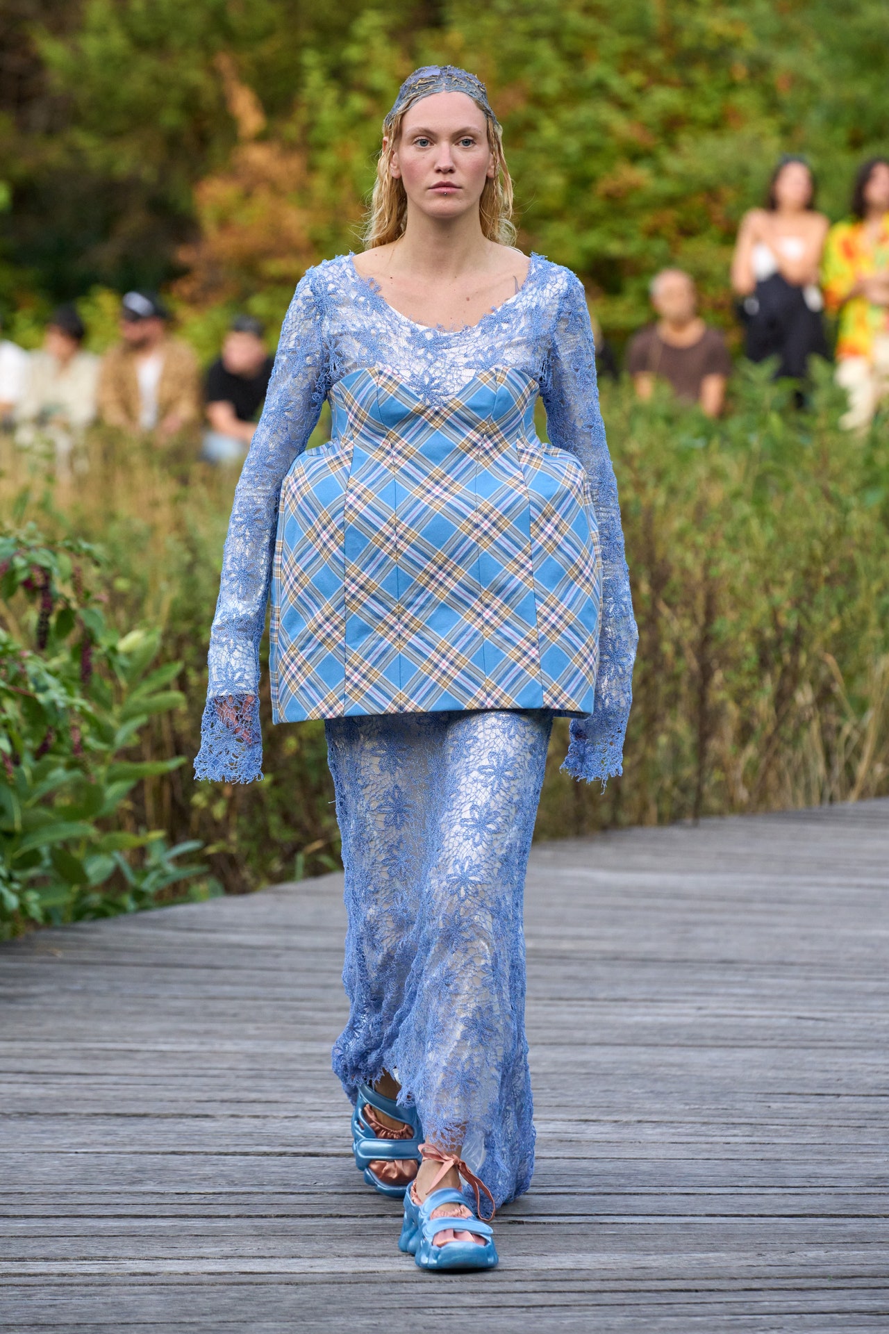 00005-collina-strada-spring-2023-ready-to-wear-credit-gorunway