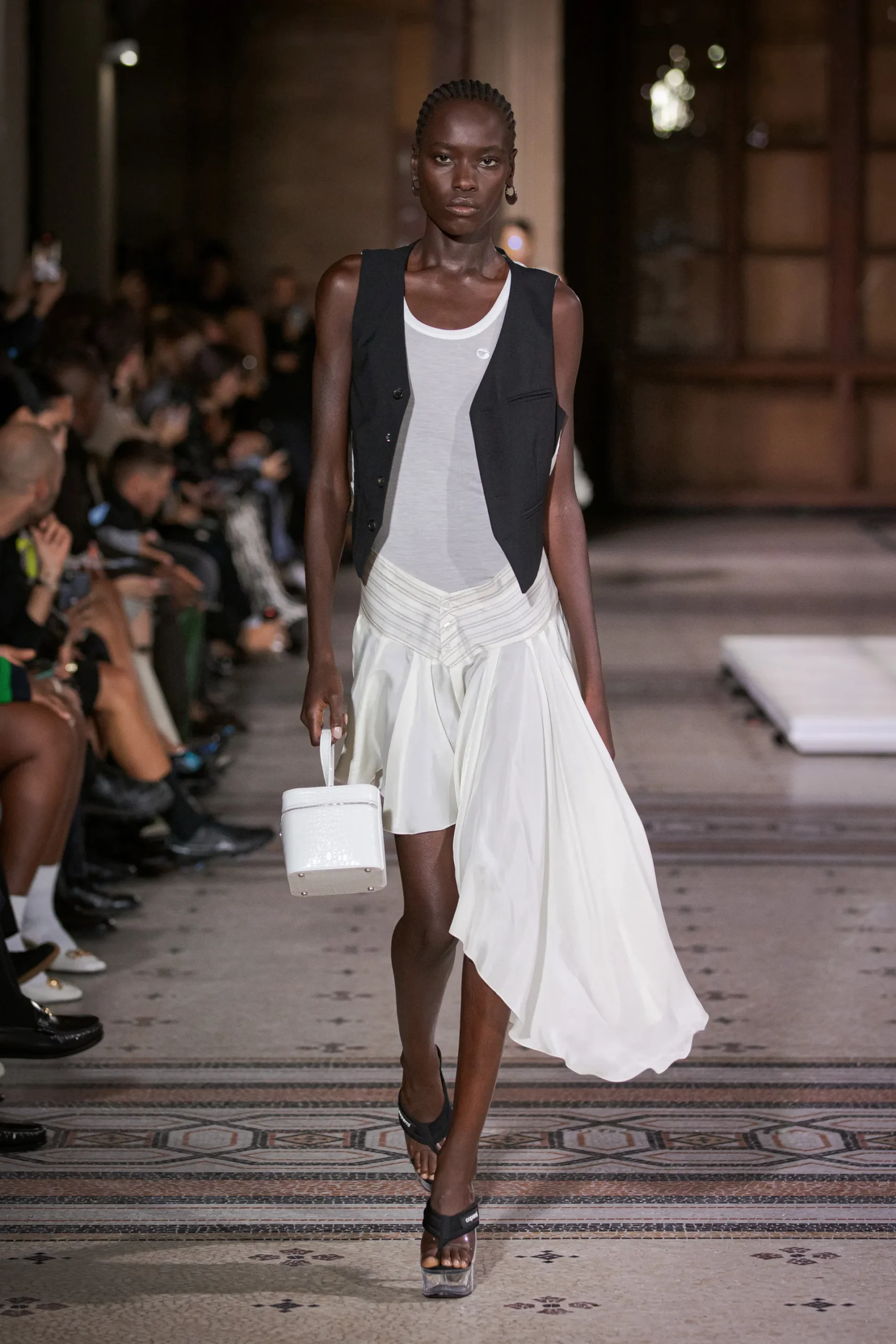 00005-coperni-spring-2023-ready-to-wear-credit-brand