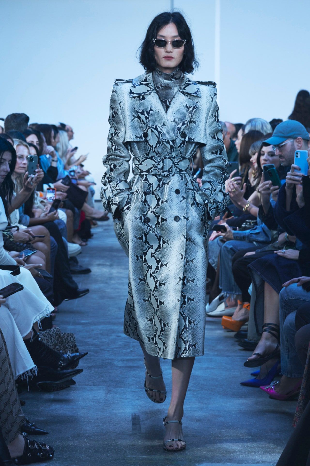 00005-khaite-spring-2023-ready-to-wear-credit-brand
