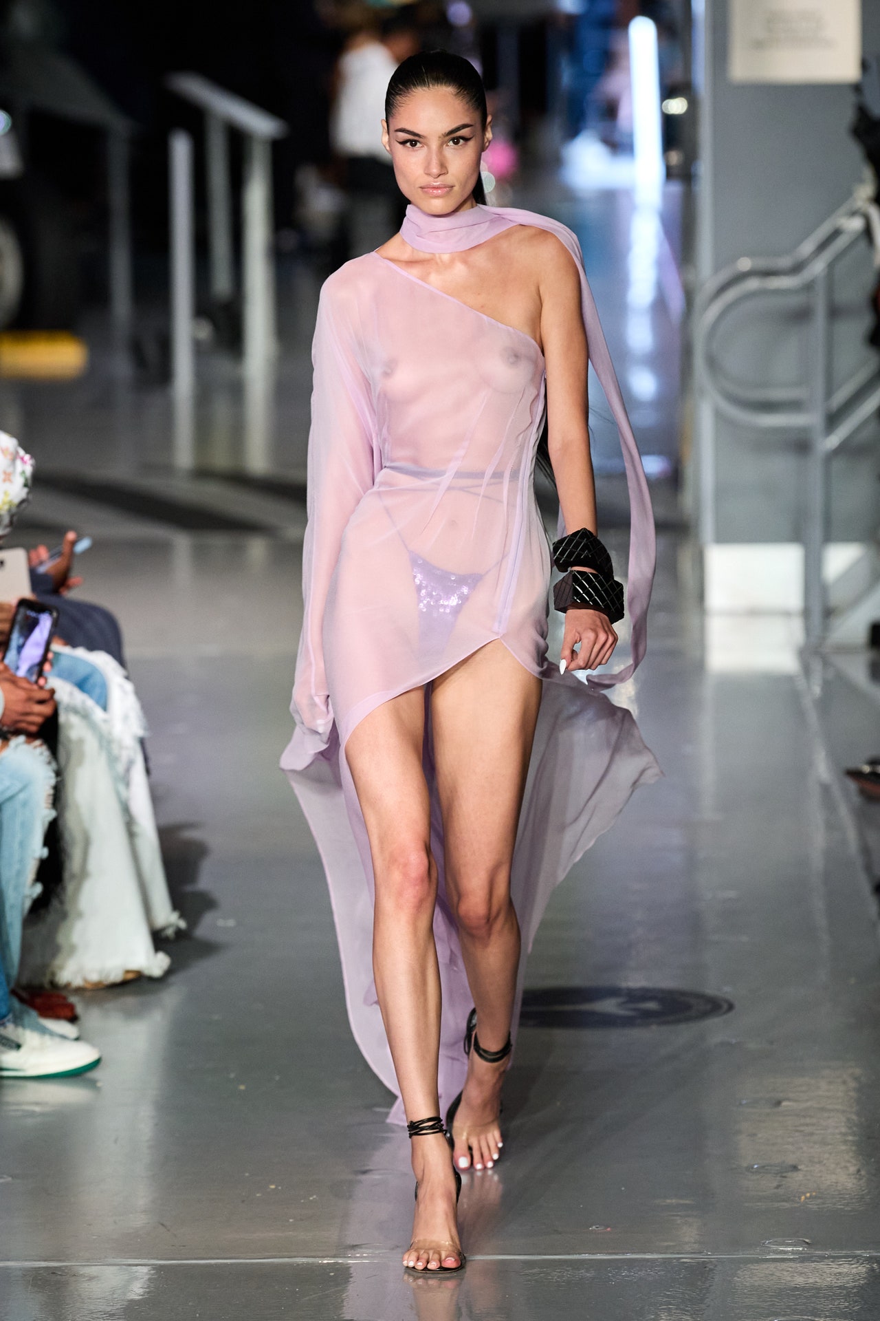 00005-laquan-smith-spring-2023-ready-to-wear-credit-gorunway