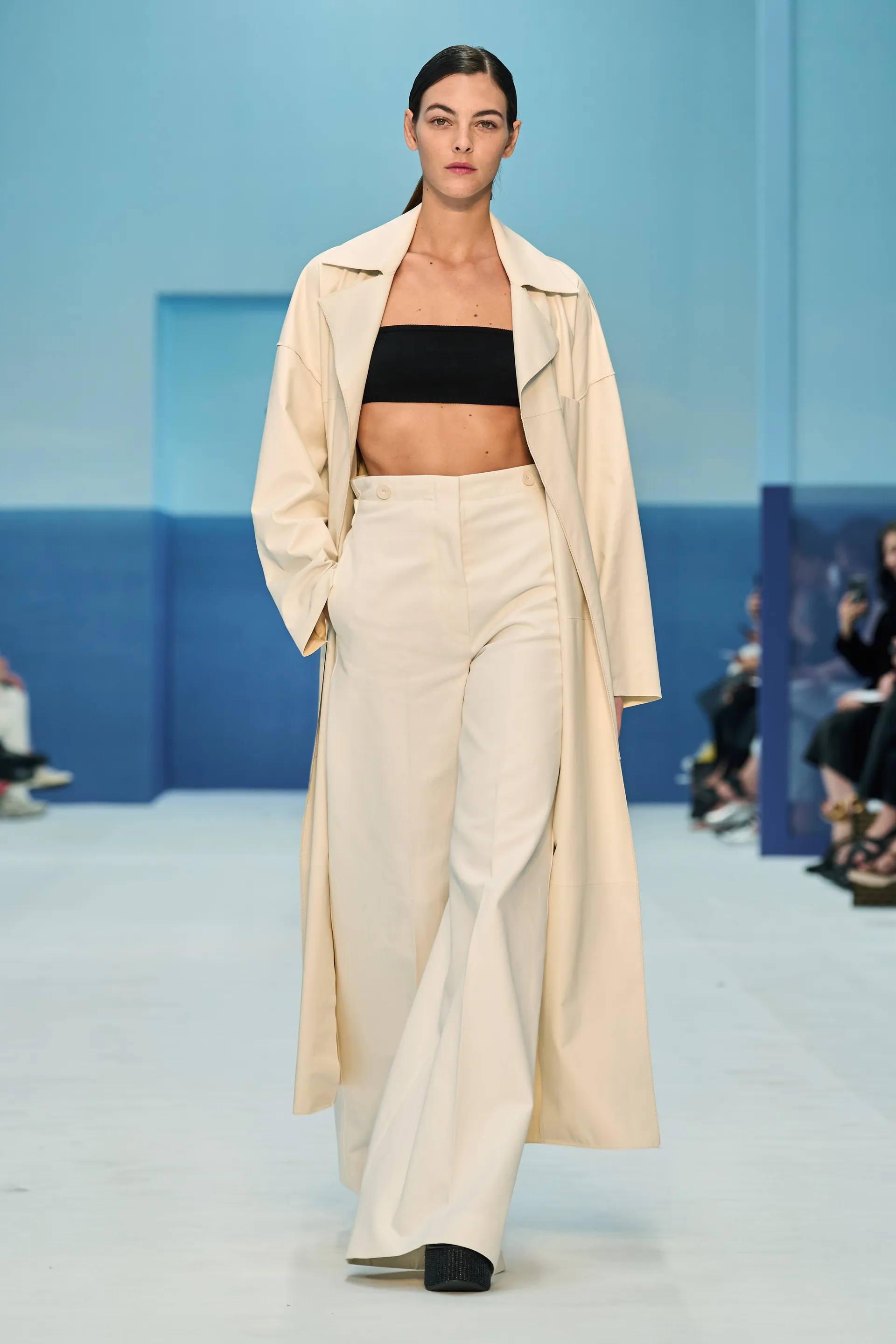 00005-max-mara-spring-2023-ready-to-wear-credit-gorunway