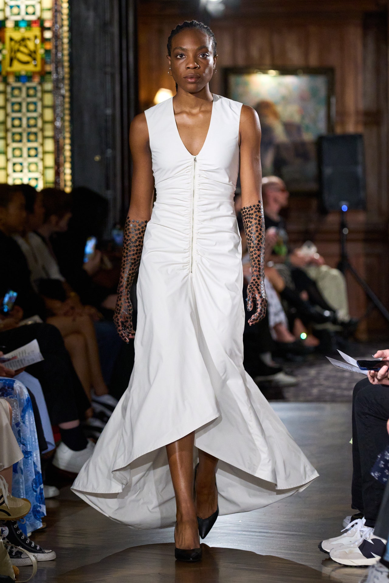 00005-puppets-and-puppets-spring-2023-ready-to-wear-credit-gorunway