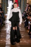 00005-sacai-fall-2022-ready-to-wear-paris-credit-gorunway-1.jpg