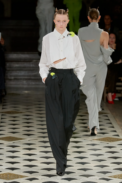 00005-undercover-spring-2023-ready-to-wear-credit-gorunway