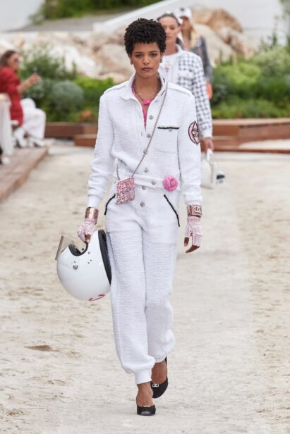 00006-chanel-resort-2023-monaco-credit-gorunway-1.jpeg