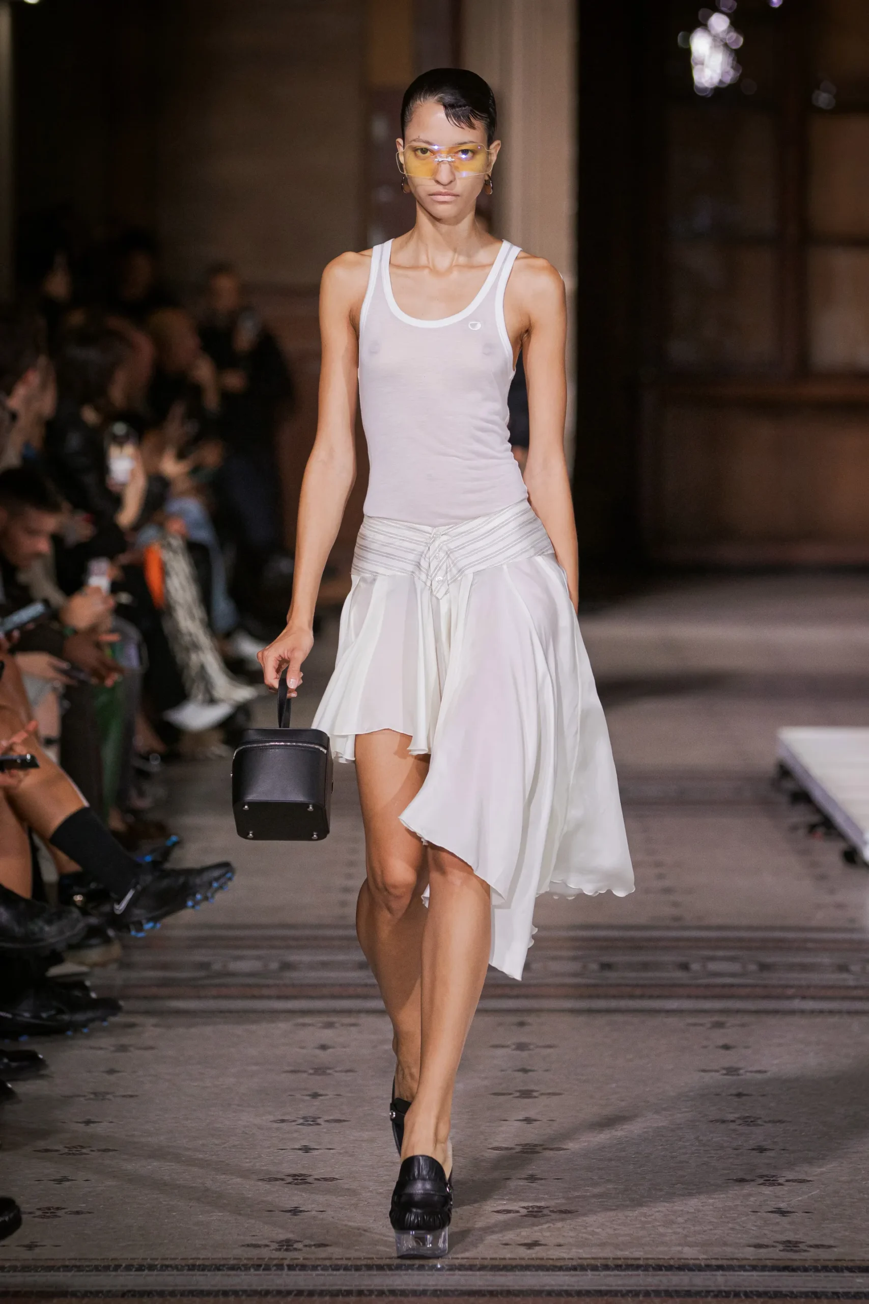 00006-coperni-spring-2023-ready-to-wear-credit-brand