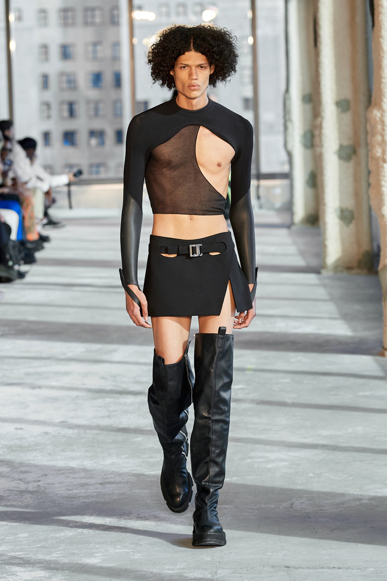 00006-dion-lee-spring-2023-ready-to-wear-credit-gorunway