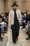 00007-burberry-spring-2023-ready-to-wear-credit-brand