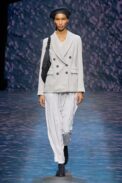 00007-emporio-armani-spring-2023-ready-to-wear-credit-gorunway