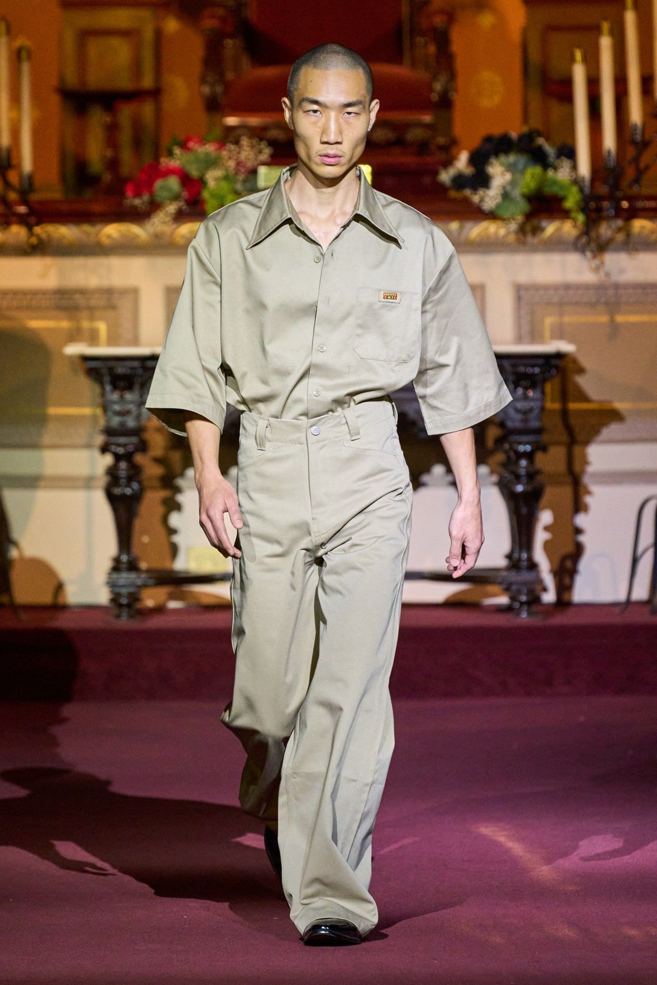 00007-willy-chavarria-spring-2023-menswear-credit-gorunway