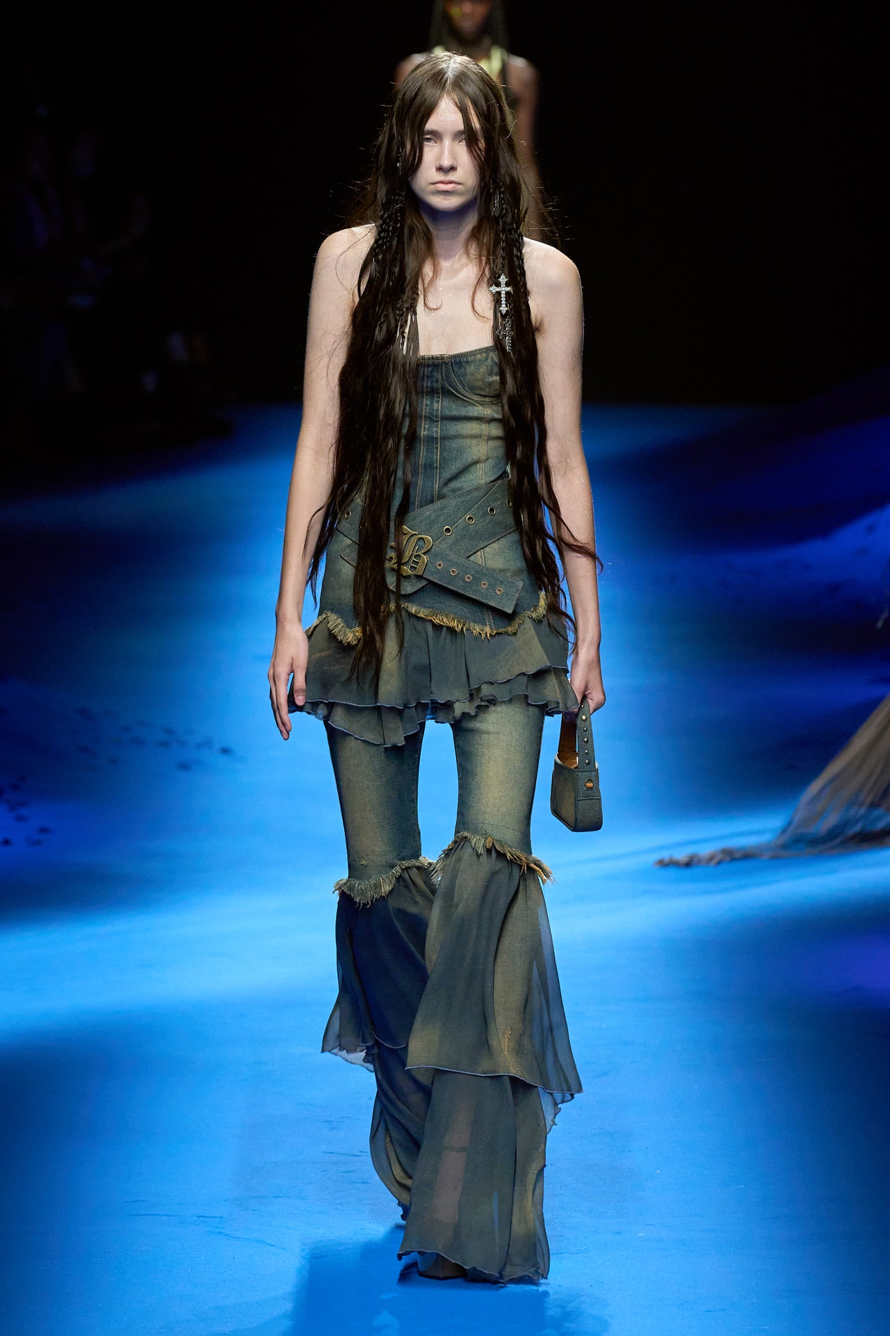 00008-blumarine-spring-2023-ready-to-wear-credit-gorunway
