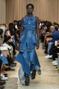 00008-burberry-spring-2023-ready-to-wear-credit-brand