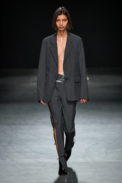 00008-christopher-kane-spring-2023-ready-to-wear-credit-gorunway