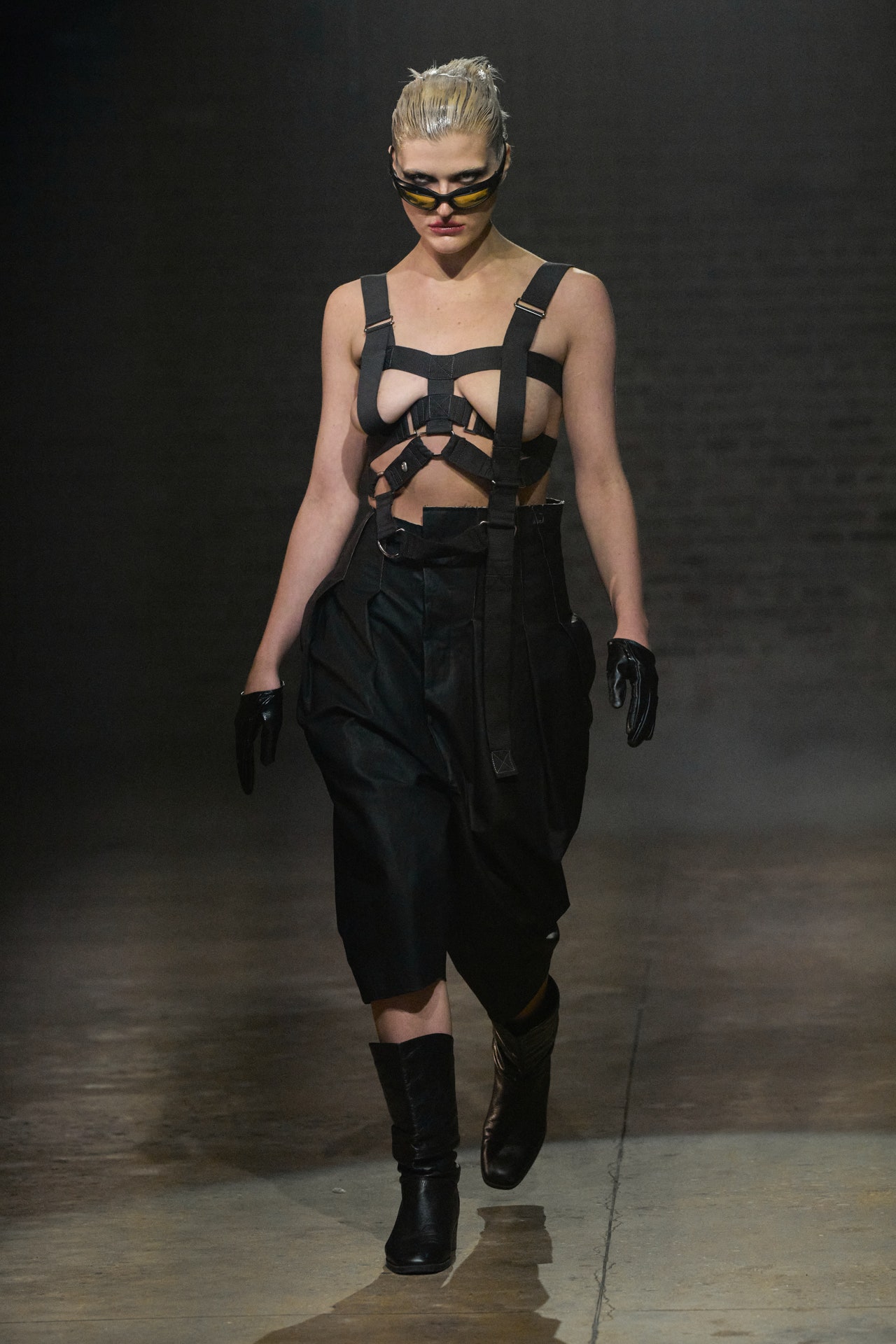 00008-elena-velez-spring-2023-ready-to-wear-credit-gorunway