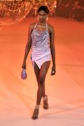 00008-off-white-fall-2022-ready-to-wear-paris-credit-gorunway-1.jpeg