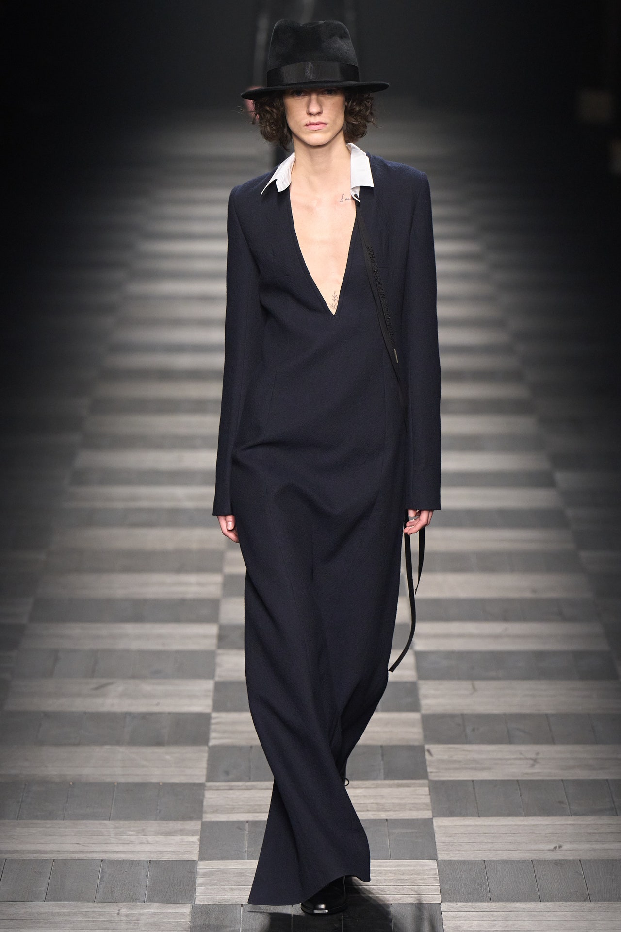 00009-ann-demeulemeester-fall-2022-ready-to-wear-paris-credit-filippo-fior-gorunway-1.jpeg