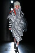 00009-comme-des-garcons-fall-2022-ready-to-wear-tokyo-credit-brand-1.jpeg